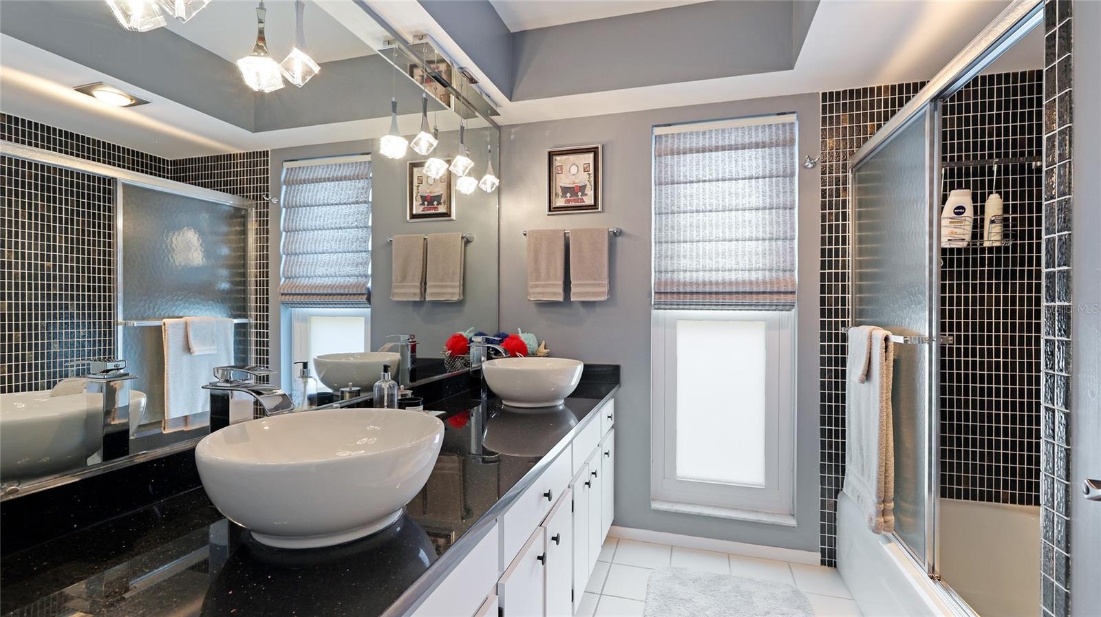 504 WHITFIELD AVE, SARASOTA, FL, 34243