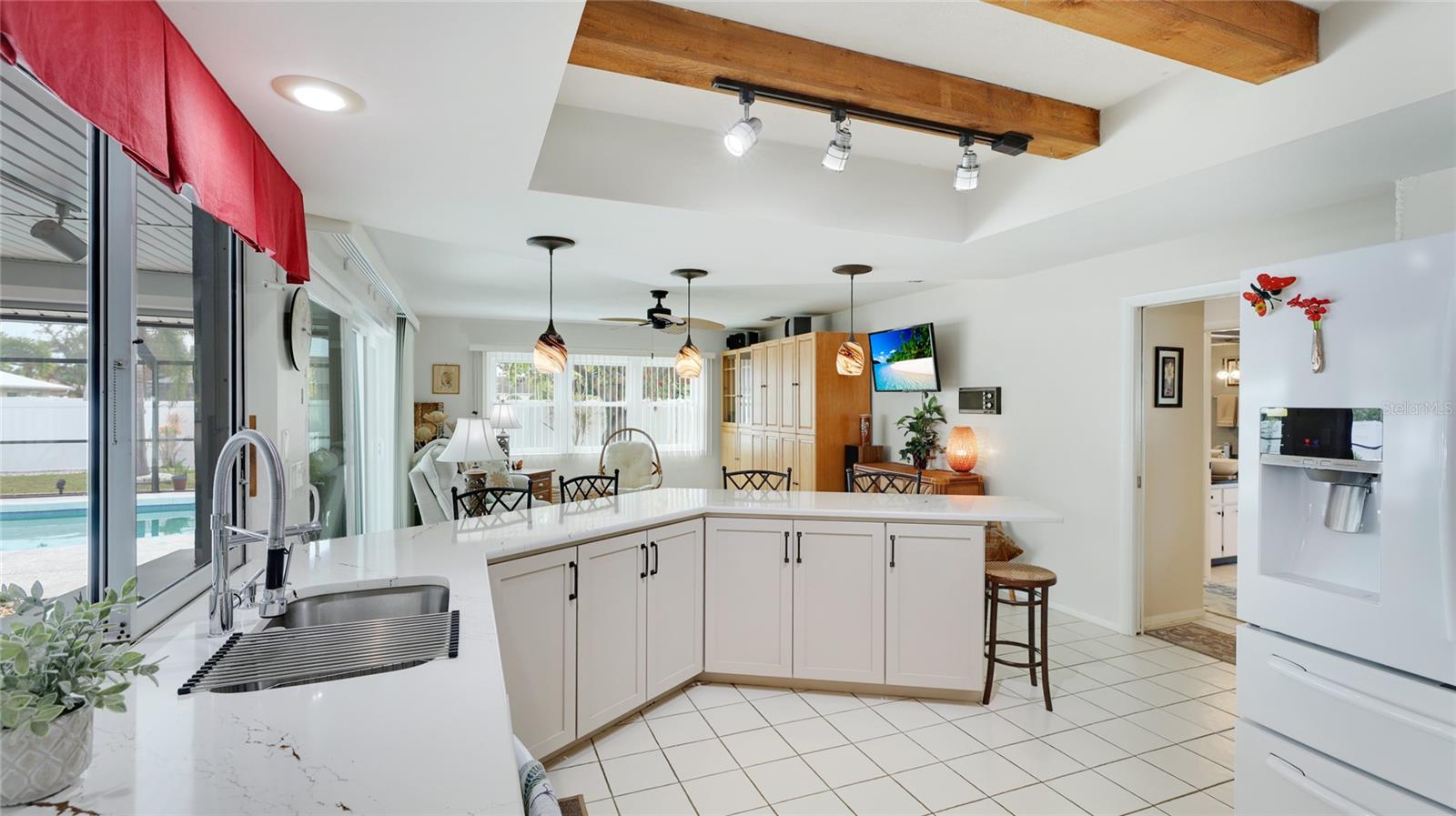 504 WHITFIELD AVE, SARASOTA, FL, 34243