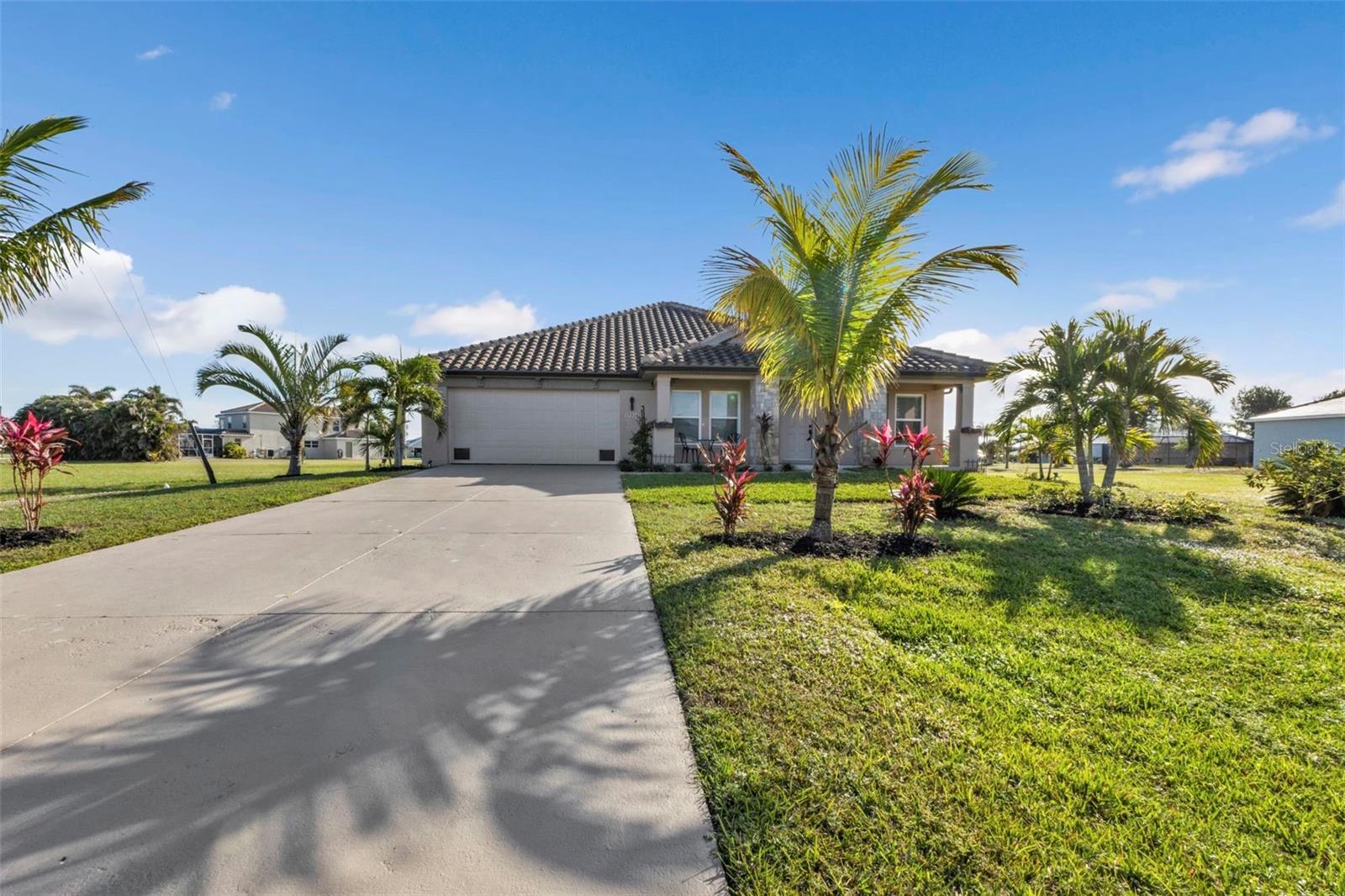 17314 CAPE HORN BLVD, PUNTA GORDA, FL, 33955