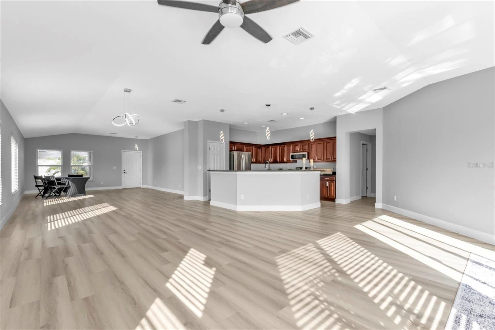 17314 CAPE HORN BLVD, PUNTA GORDA, FL, 33955