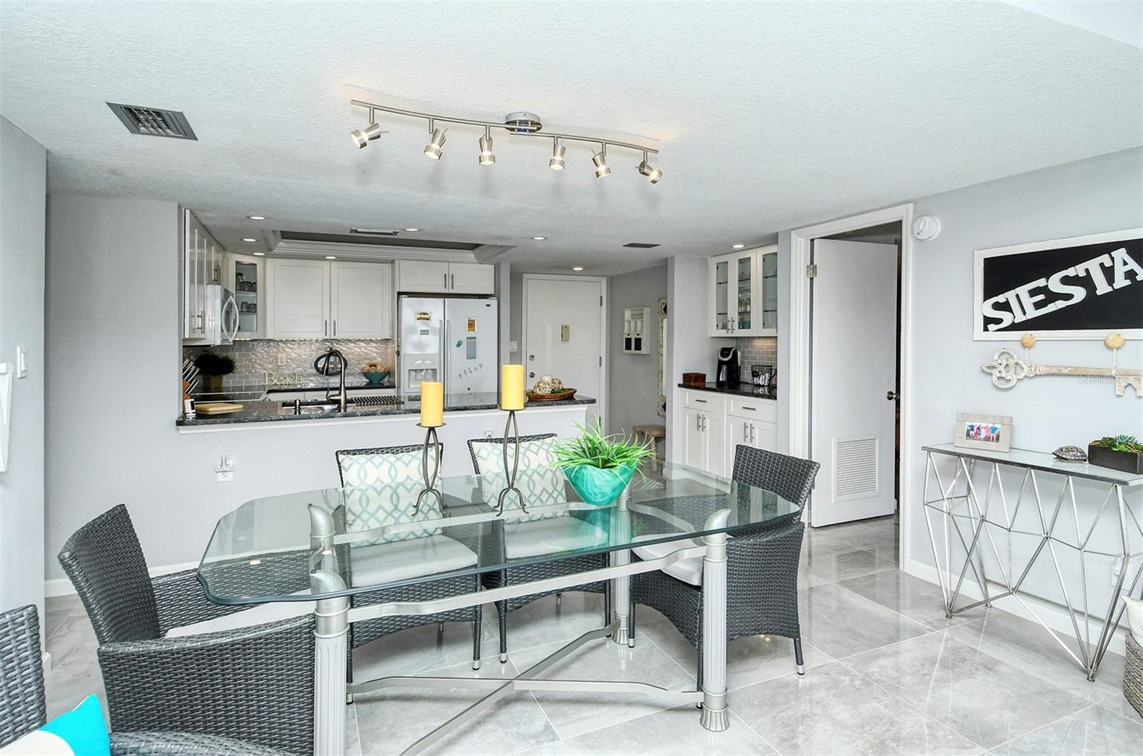 6415 MIDNIGHT PASS RD #607, SARASOTA, FL, 34242