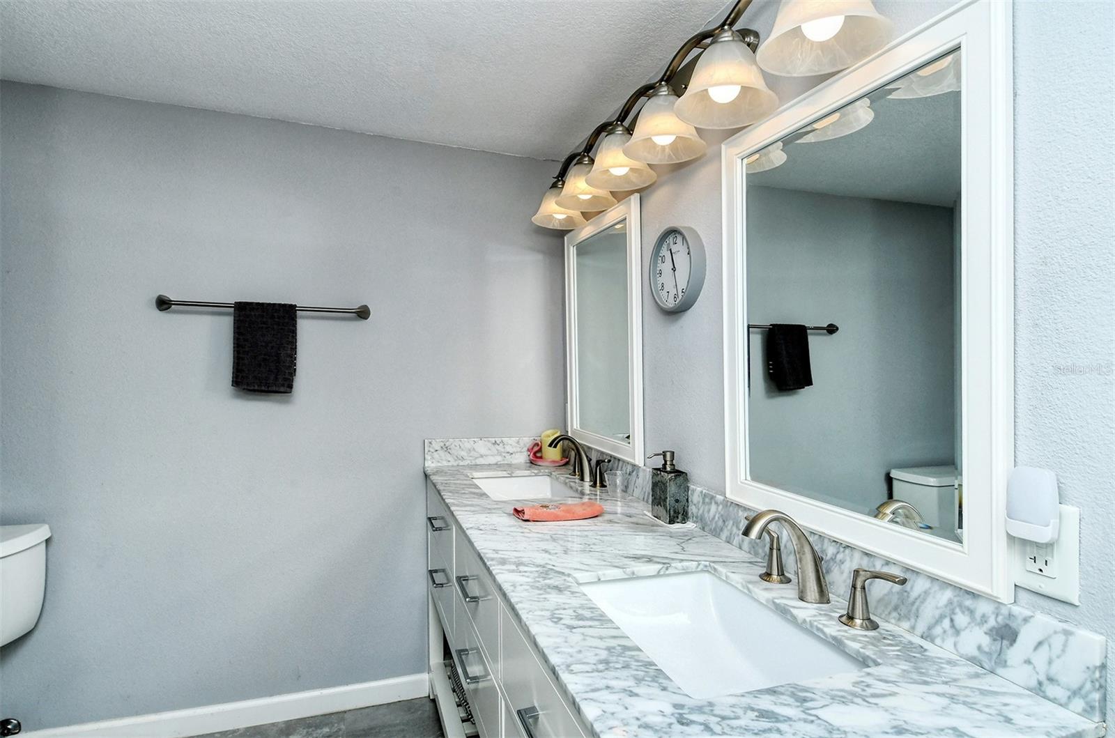 6415 MIDNIGHT PASS RD #607, SARASOTA, FL, 34242