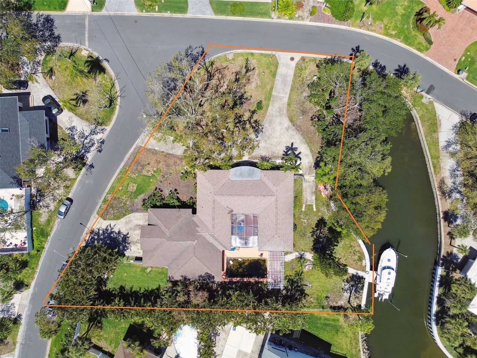 2180 BAYOU GRANDE BLVD NE, ST PETERSBURG, FL, 33703