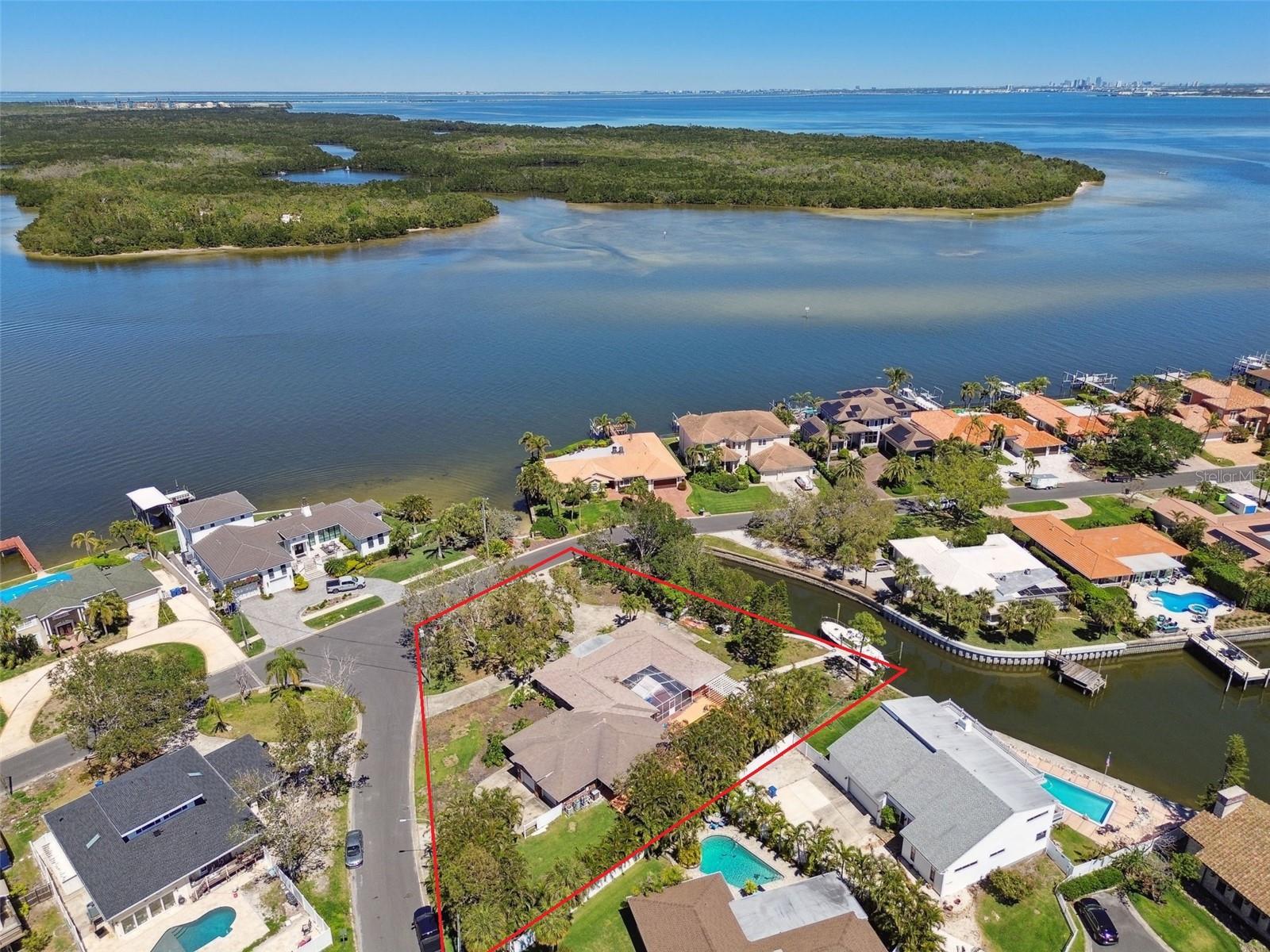 2180 BAYOU GRANDE BLVD NE, ST PETERSBURG, FL, 33703