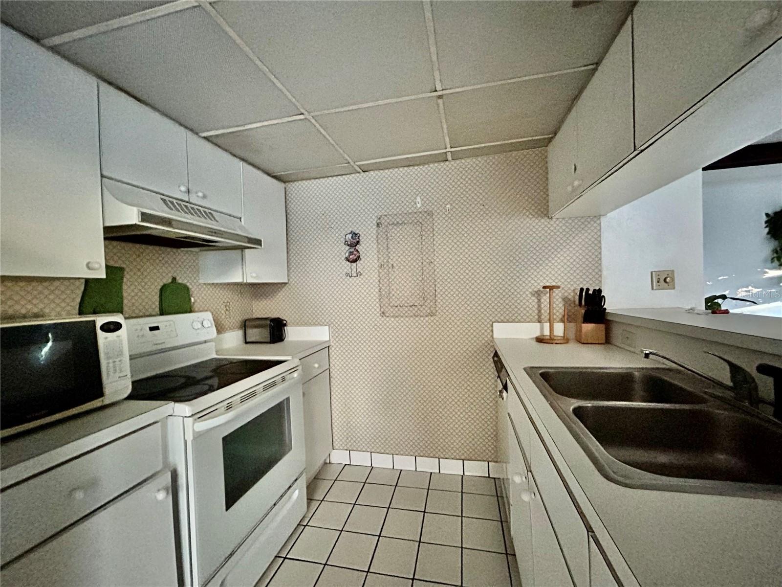 2090 CORNER LAKE DR #E, HAINES CITY, FL, 33844