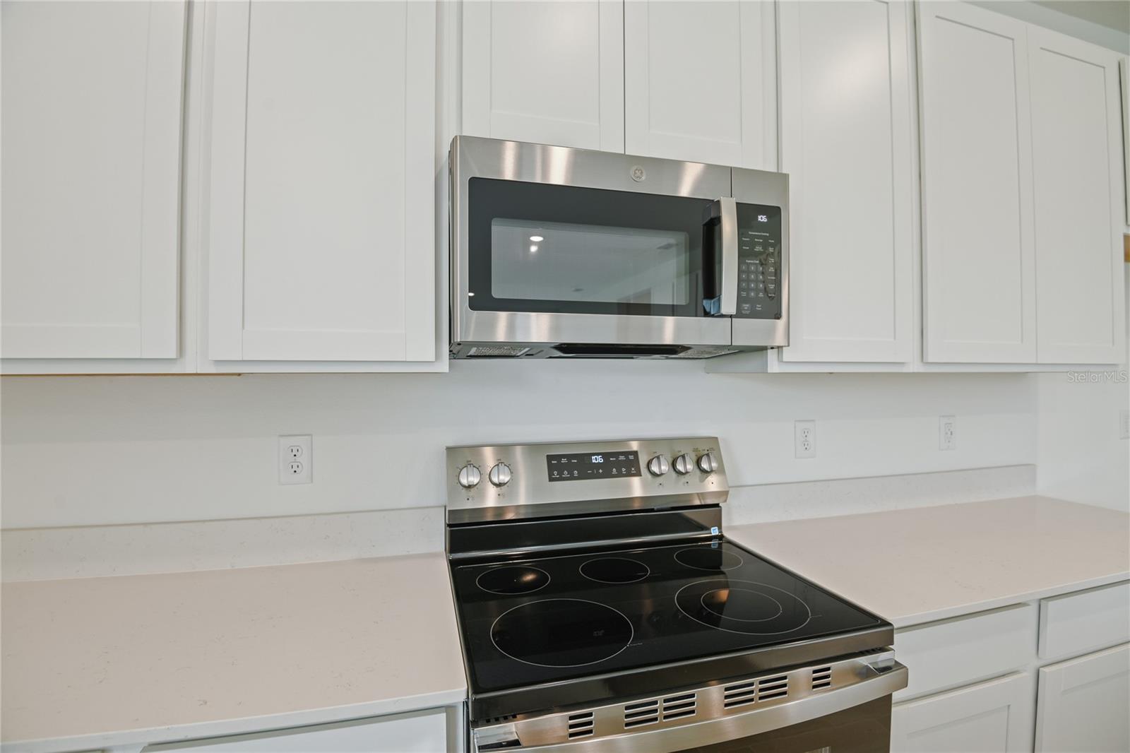1035 WISTERIA WAY, DUNDEE, FL, 33838