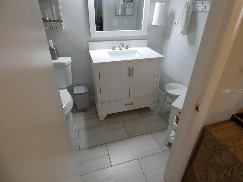 670 KIRKLAND CIR, DUNEDIN, FL, 34698