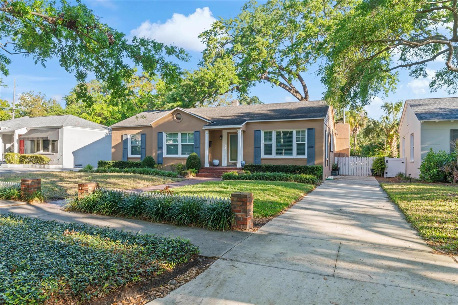 2931 W COACHMAN AVE, TAMPA, FL, 33611