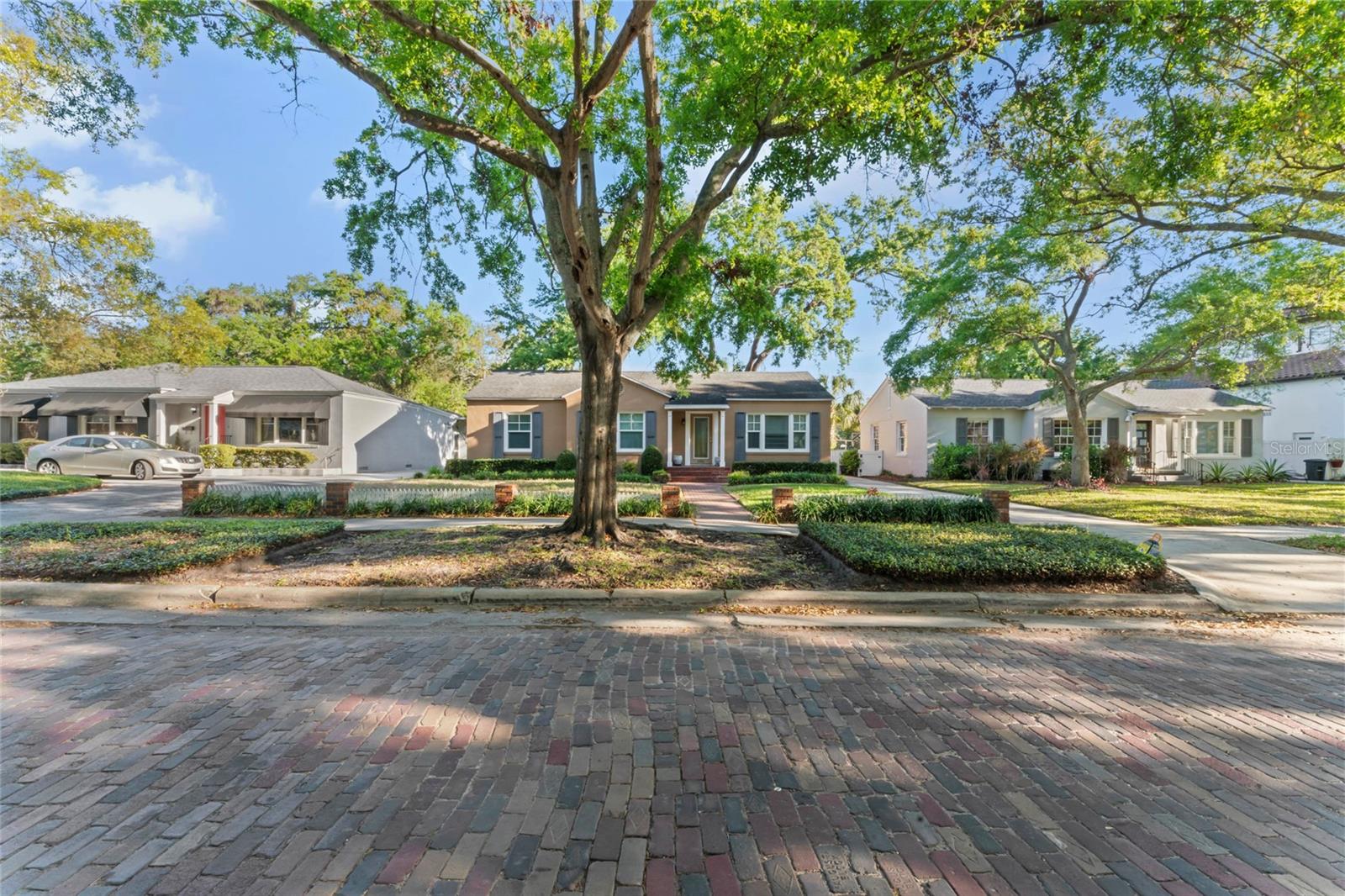2931 W COACHMAN AVE, TAMPA, FL, 33611