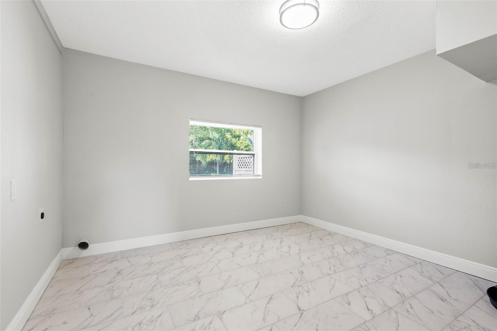 1600 CONNECTICUT AVE NE, ST PETERSBURG, FL, 33703