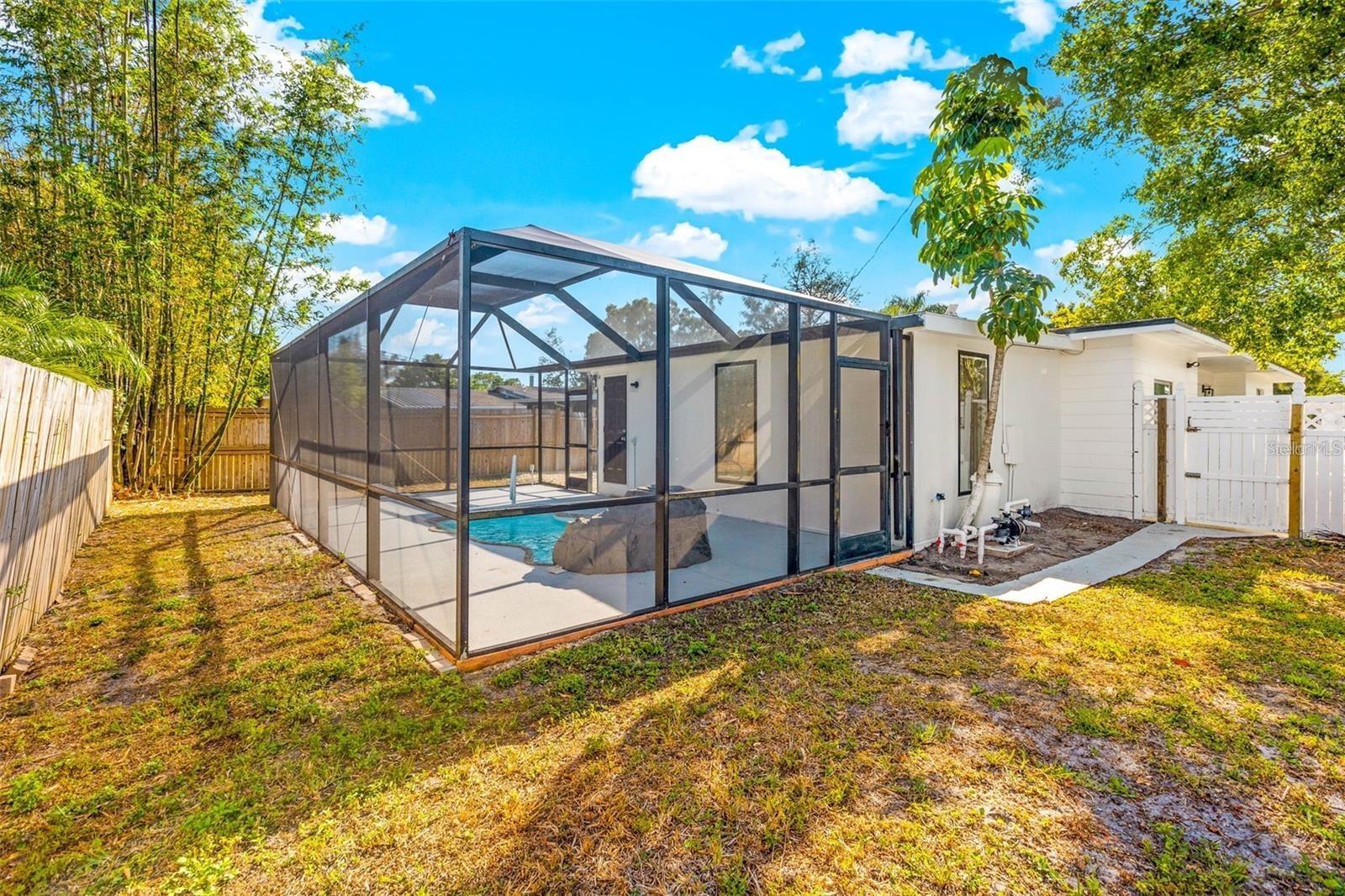 1600 CONNECTICUT AVE NE, ST PETERSBURG, FL, 33703