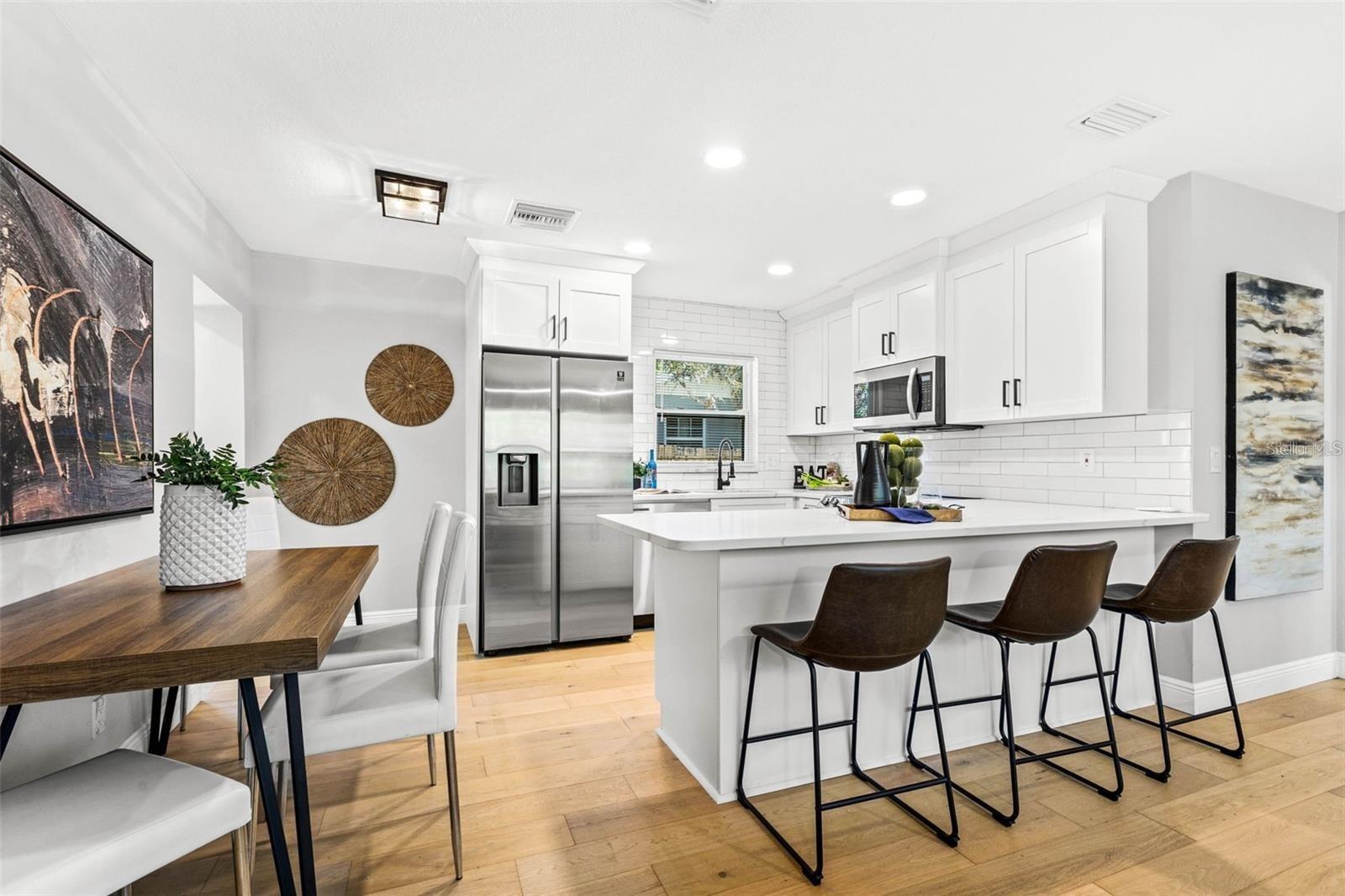 1600 CONNECTICUT AVE NE, ST PETERSBURG, FL, 33703