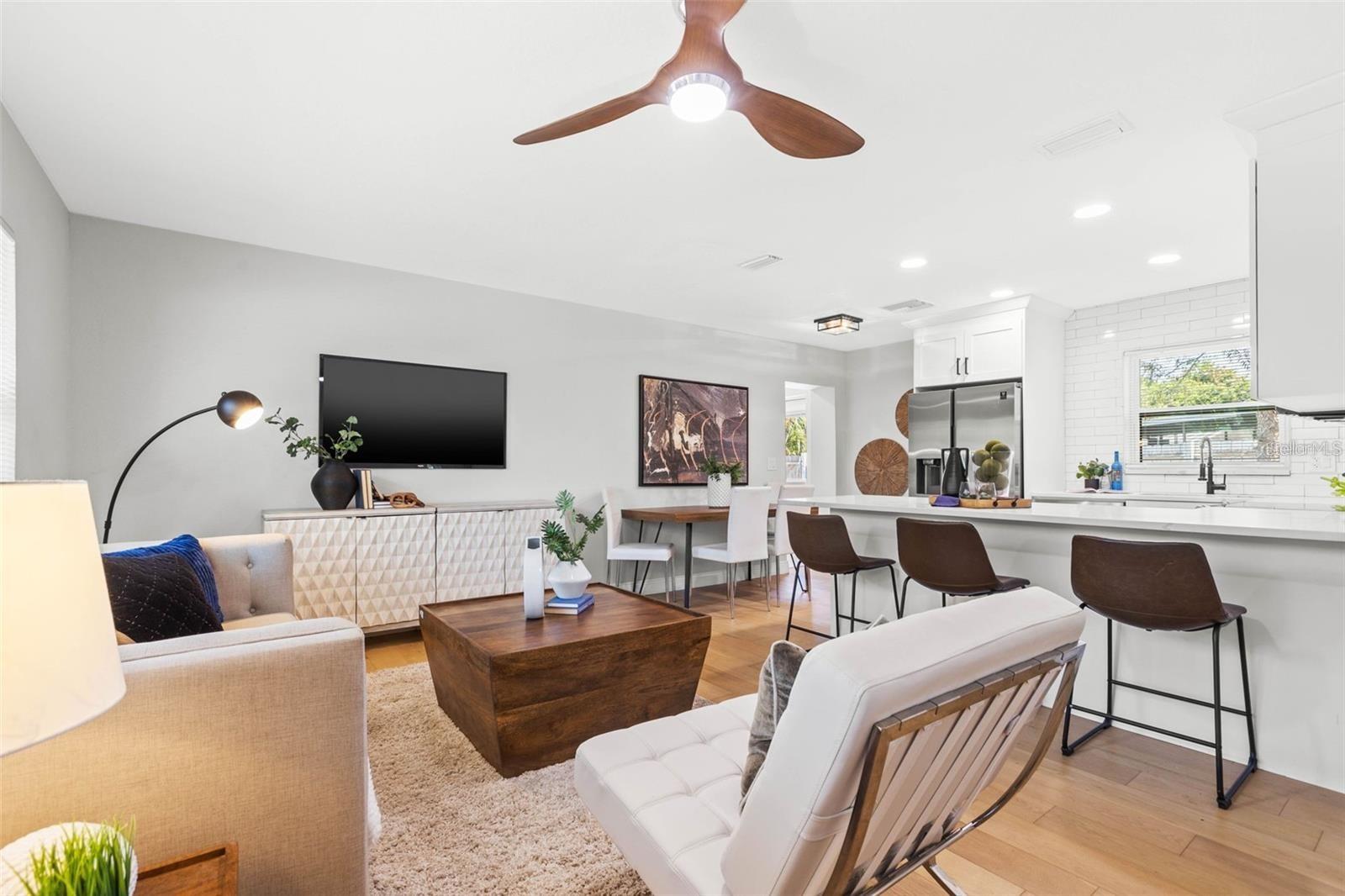 1600 CONNECTICUT AVE NE, ST PETERSBURG, FL, 33703