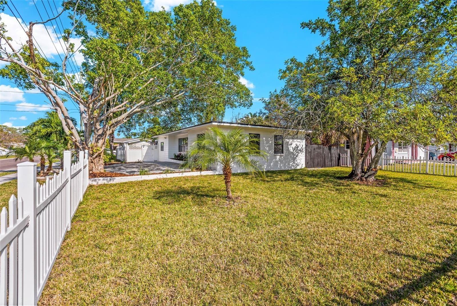 1600 CONNECTICUT AVE NE, ST PETERSBURG, FL, 33703
