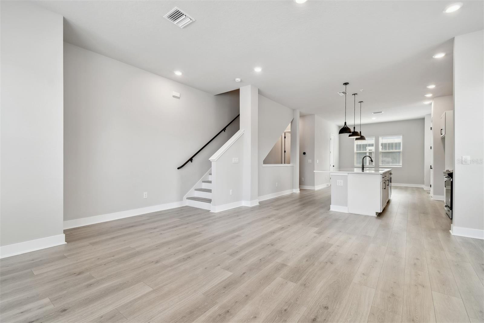 6605 N NEBRASKA AVE #30, TAMPA, FL, 33604