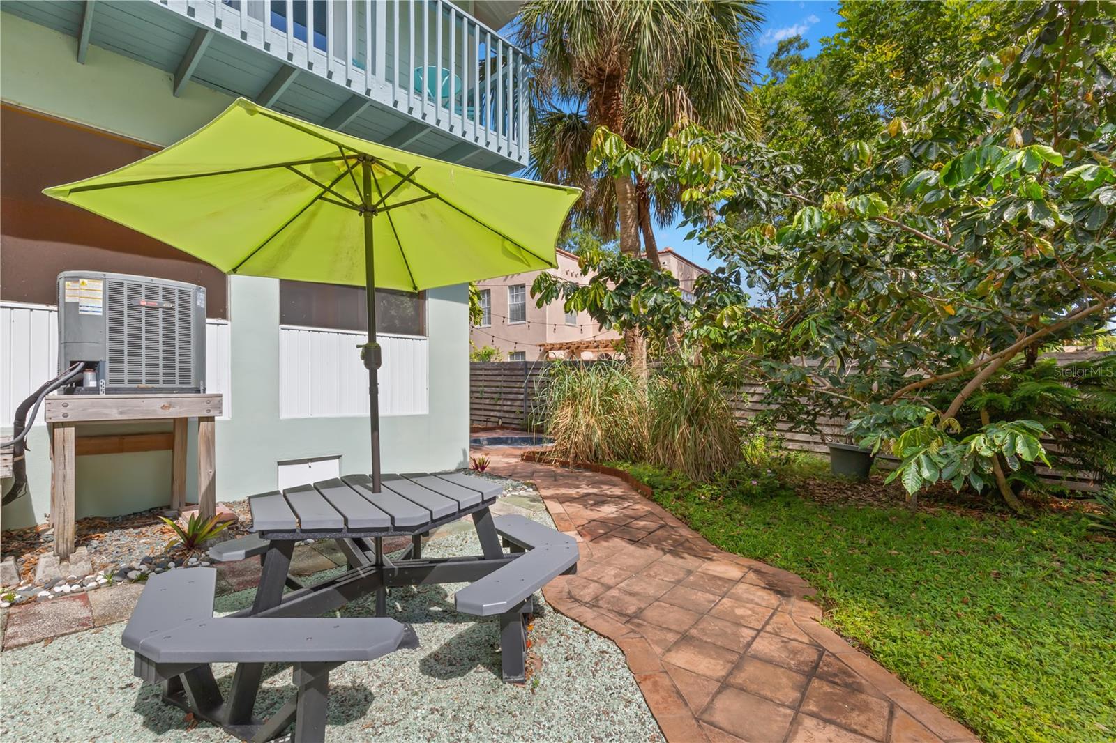 2217 BREVARD RD NE, ST PETERSBURG, FL, 33704