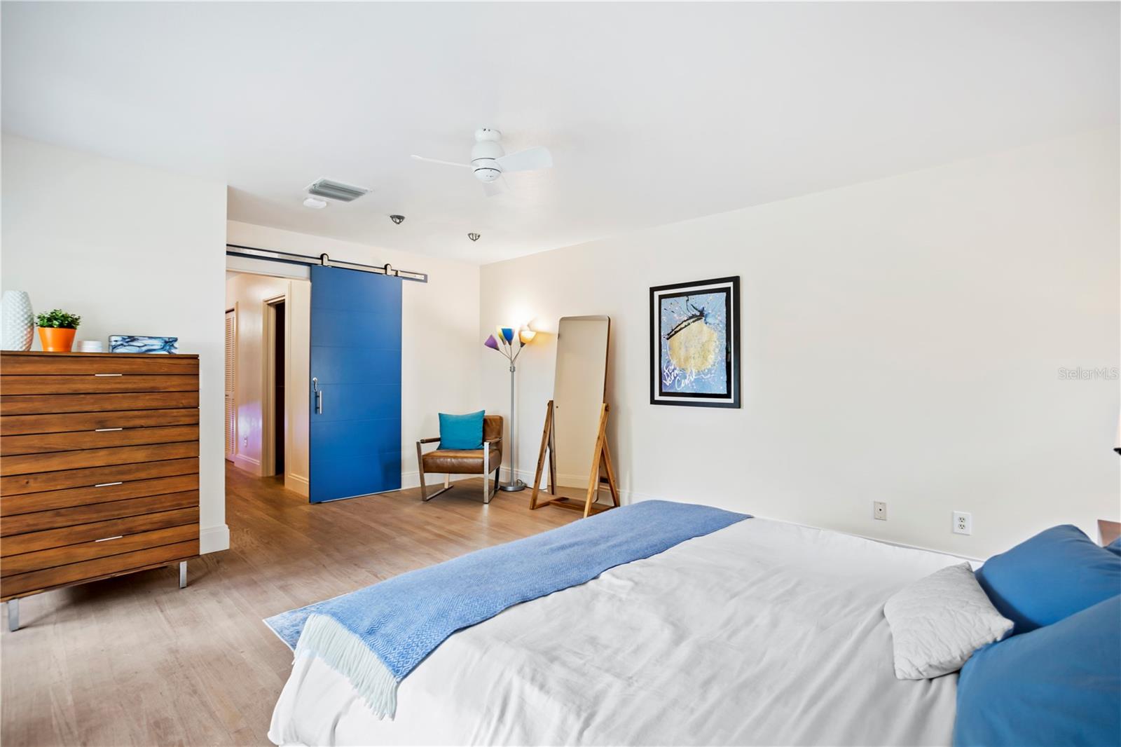 2217 BREVARD RD NE, ST PETERSBURG, FL, 33704