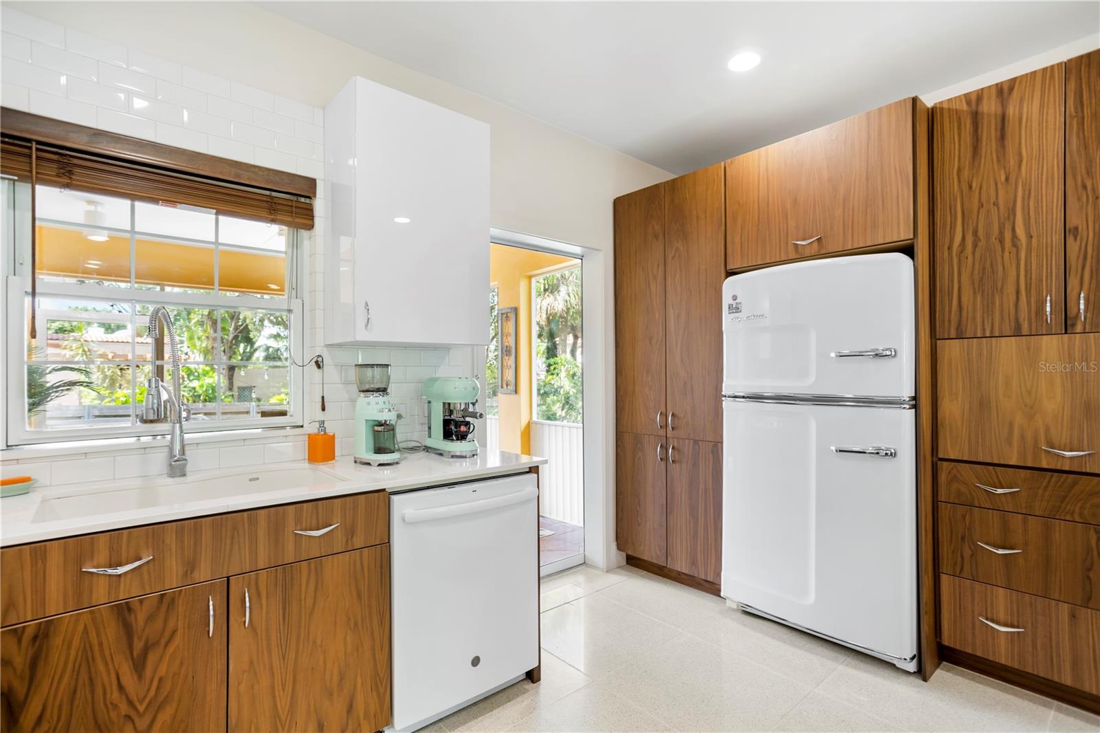 2217 BREVARD RD NE, ST PETERSBURG, FL, 33704