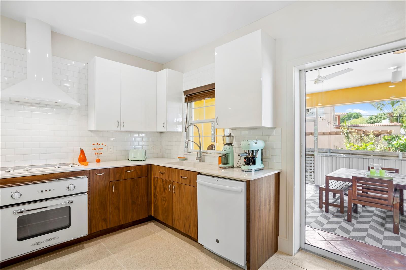 2217 BREVARD RD NE, ST PETERSBURG, FL, 33704