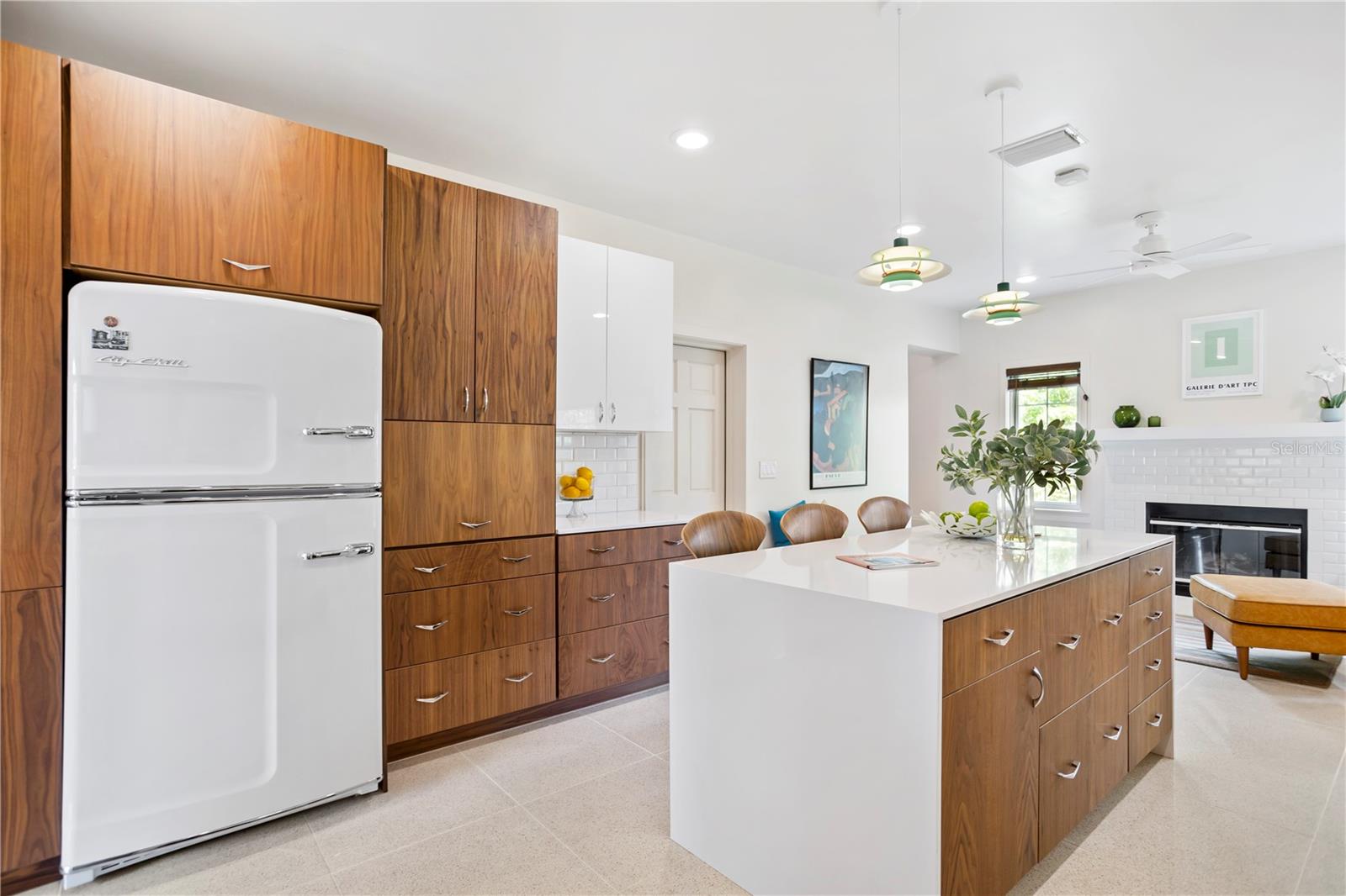 2217 BREVARD RD NE, ST PETERSBURG, FL, 33704