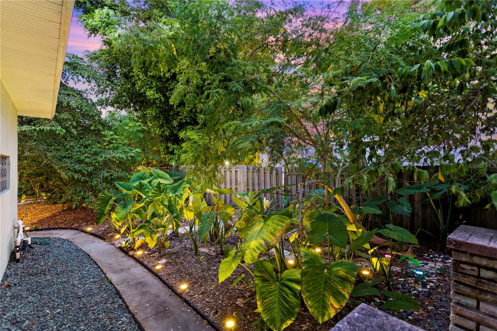 2217 BREVARD RD NE, ST PETERSBURG, FL, 33704