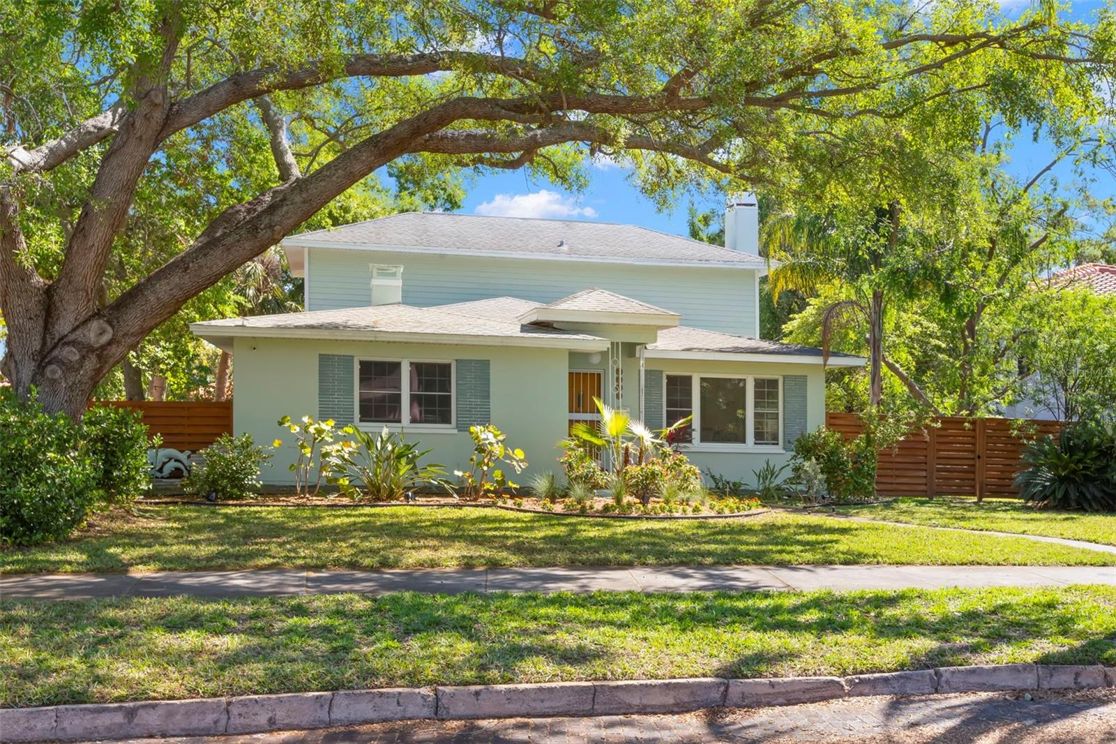 2217 BREVARD RD NE, ST PETERSBURG, FL, 33704