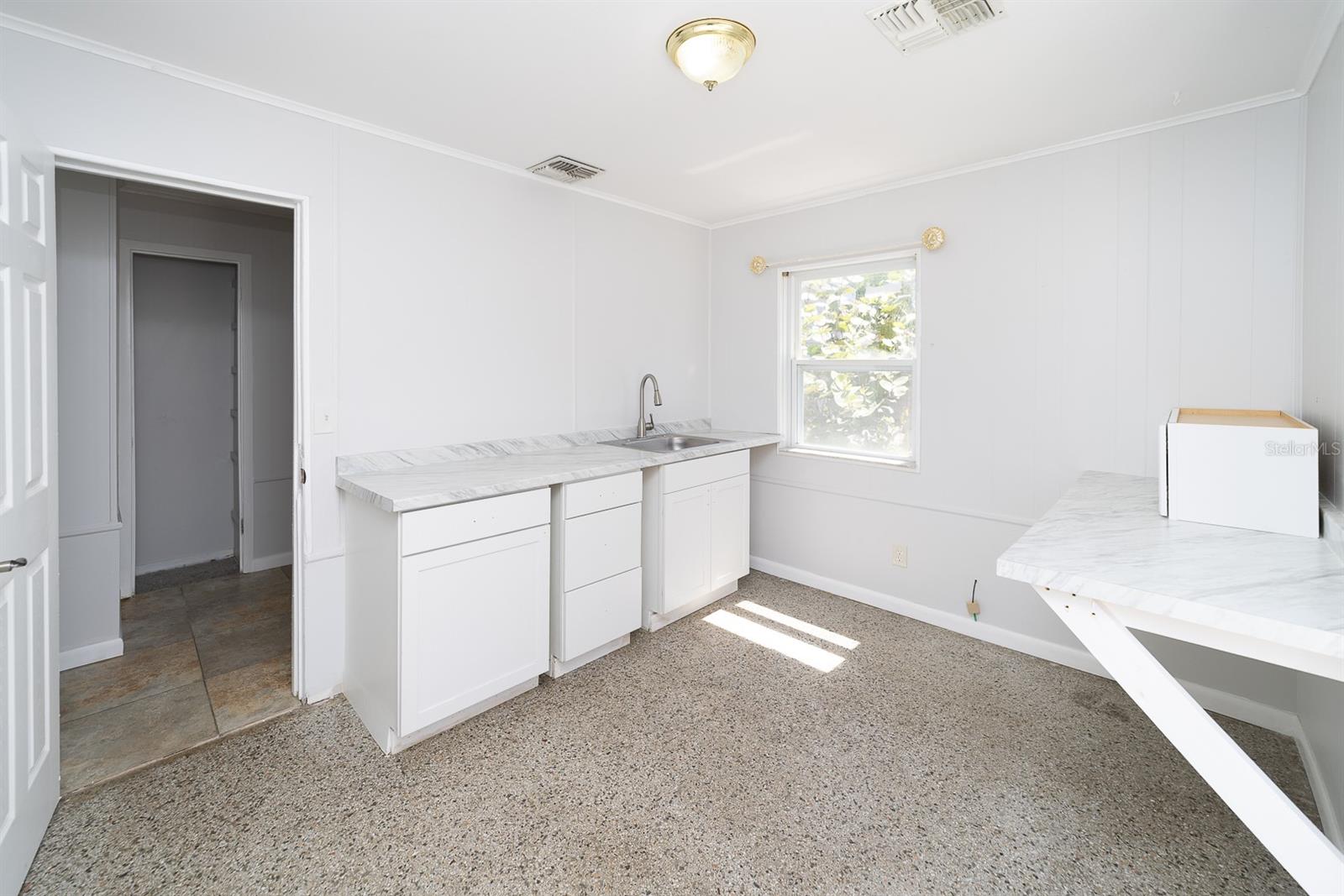 6712 W CLIFTON ST, TAMPA, FL, 33634