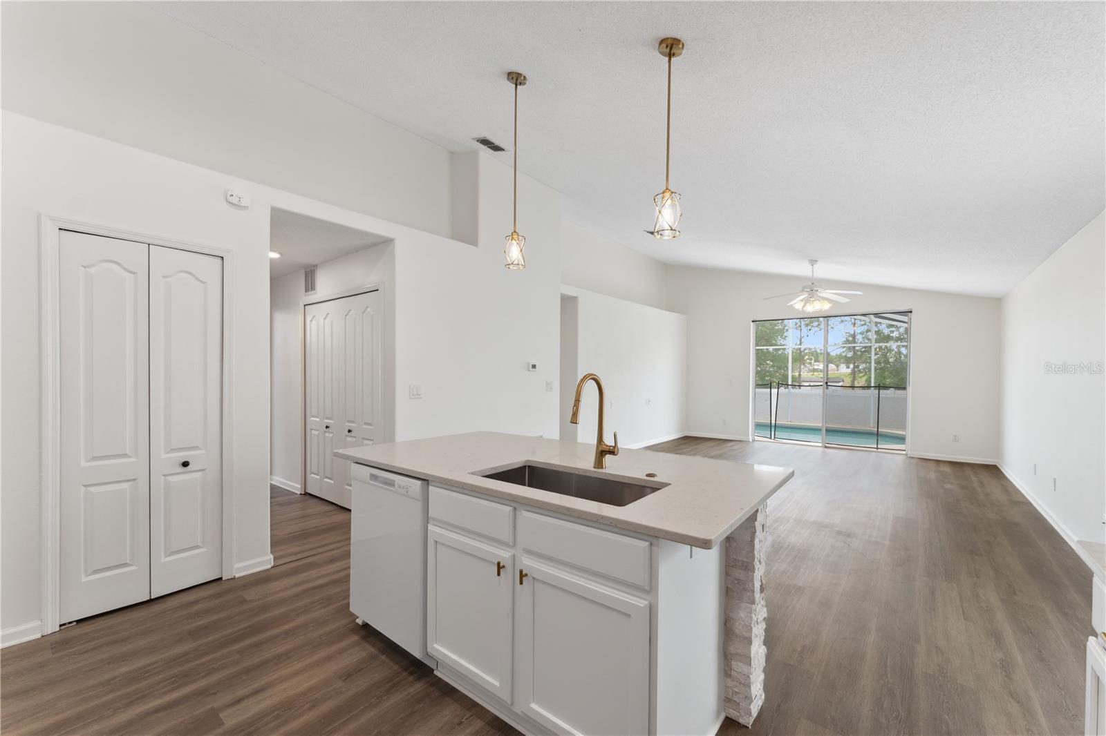 15746 AUTUMN GLEN AVE, CLERMONT, FL, 34714