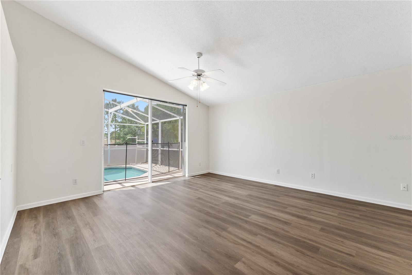 15746 AUTUMN GLEN AVE, CLERMONT, FL, 34714