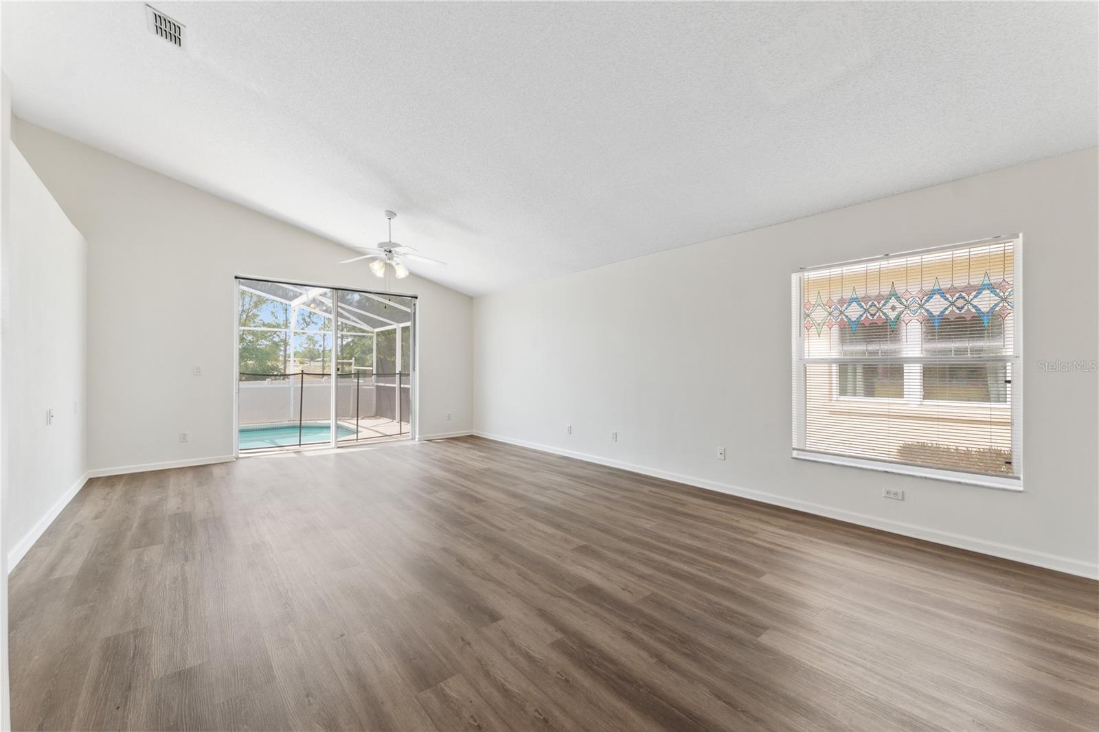 15746 AUTUMN GLEN AVE, CLERMONT, FL, 34714