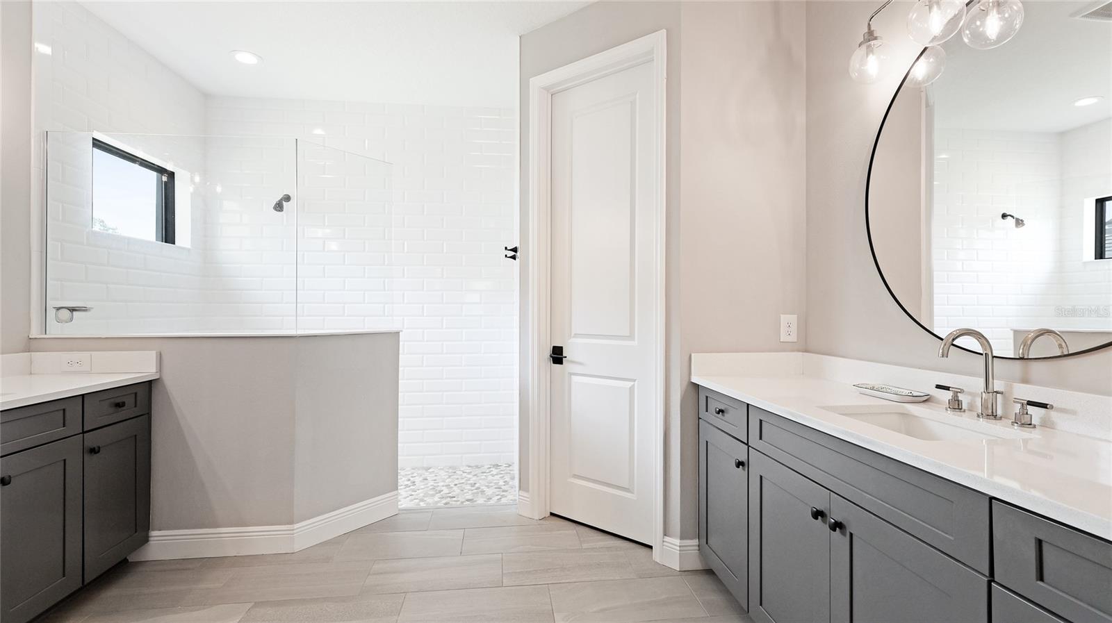 10165 CANAVERAL CIR, SARASOTA, FL, 34241