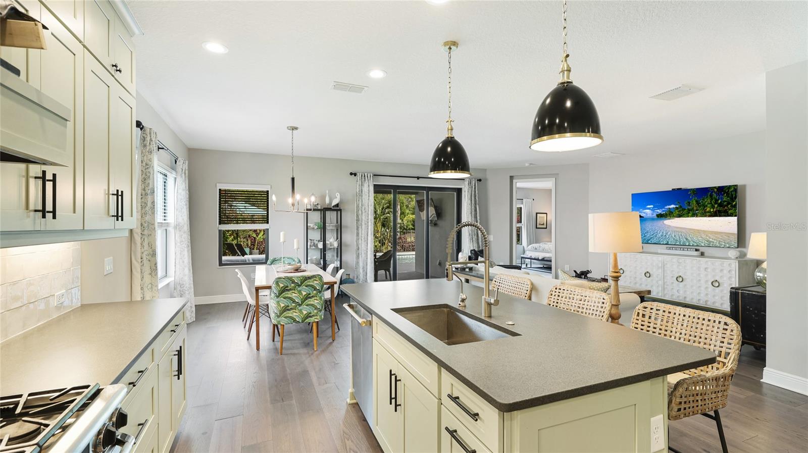 10165 CANAVERAL CIR, SARASOTA, FL, 34241