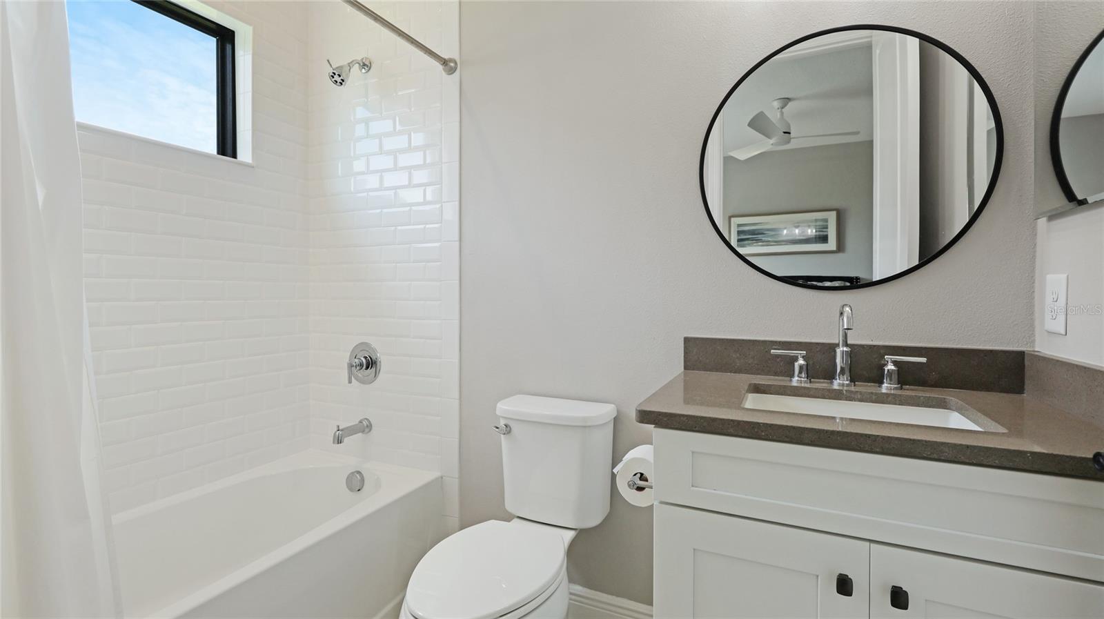 10165 CANAVERAL CIR, SARASOTA, FL, 34241