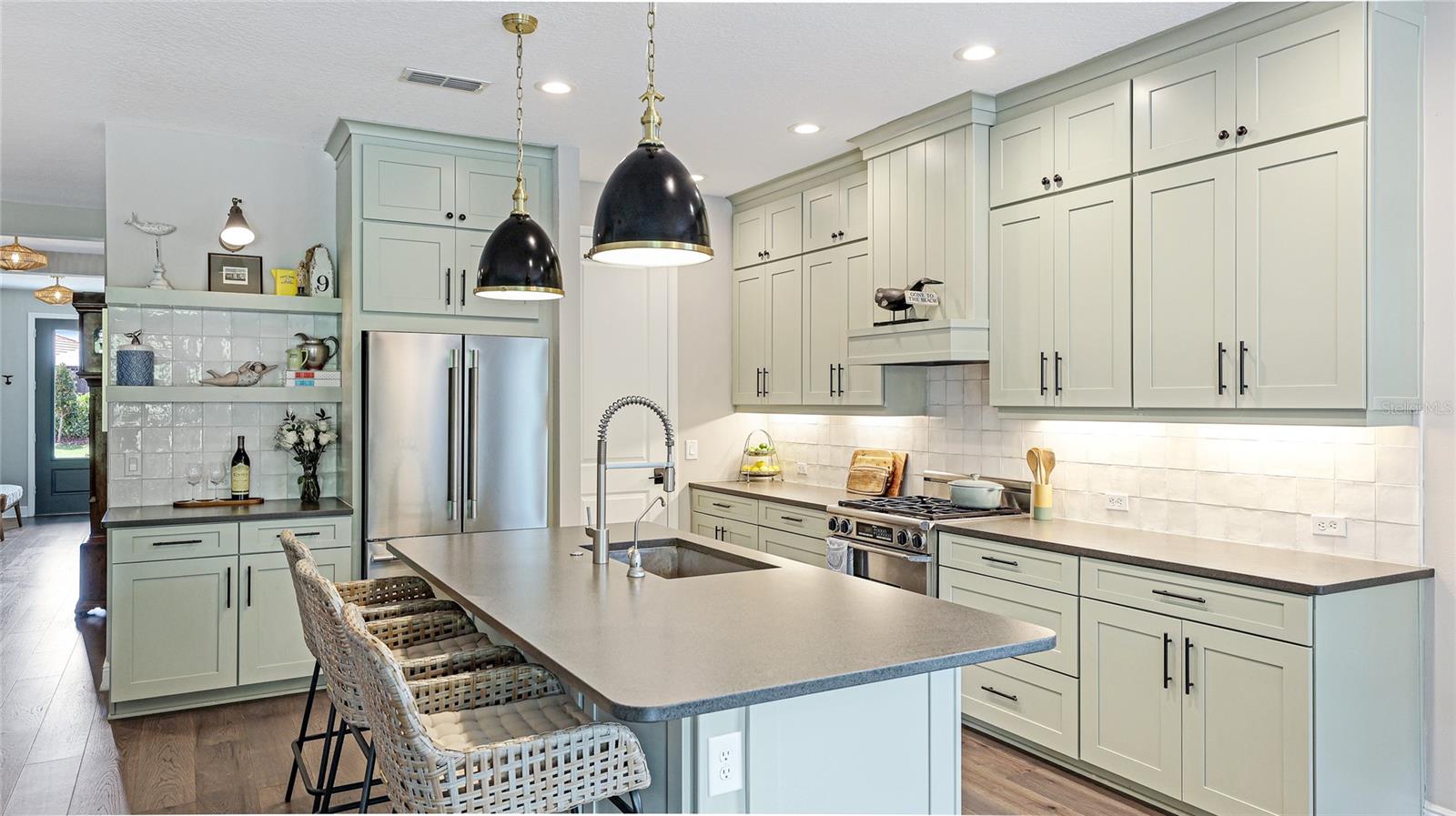 10165 CANAVERAL CIR, SARASOTA, FL, 34241