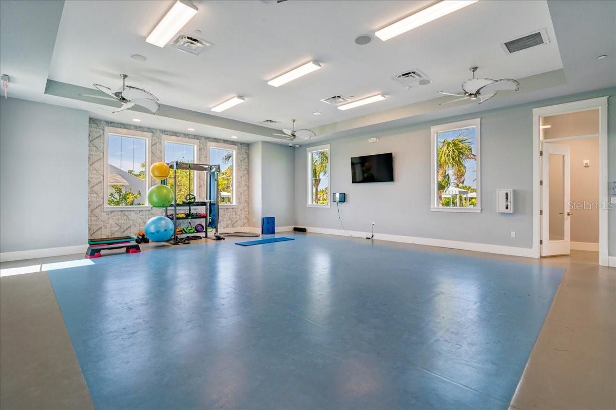 10165 CANAVERAL CIR, SARASOTA, FL, 34241