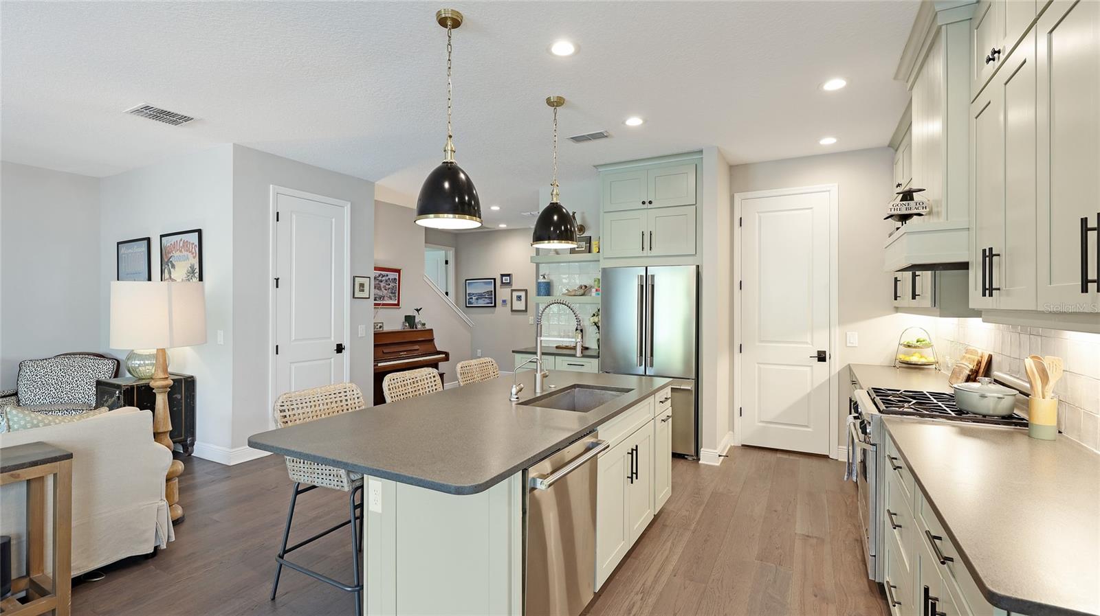 10165 CANAVERAL CIR, SARASOTA, FL, 34241