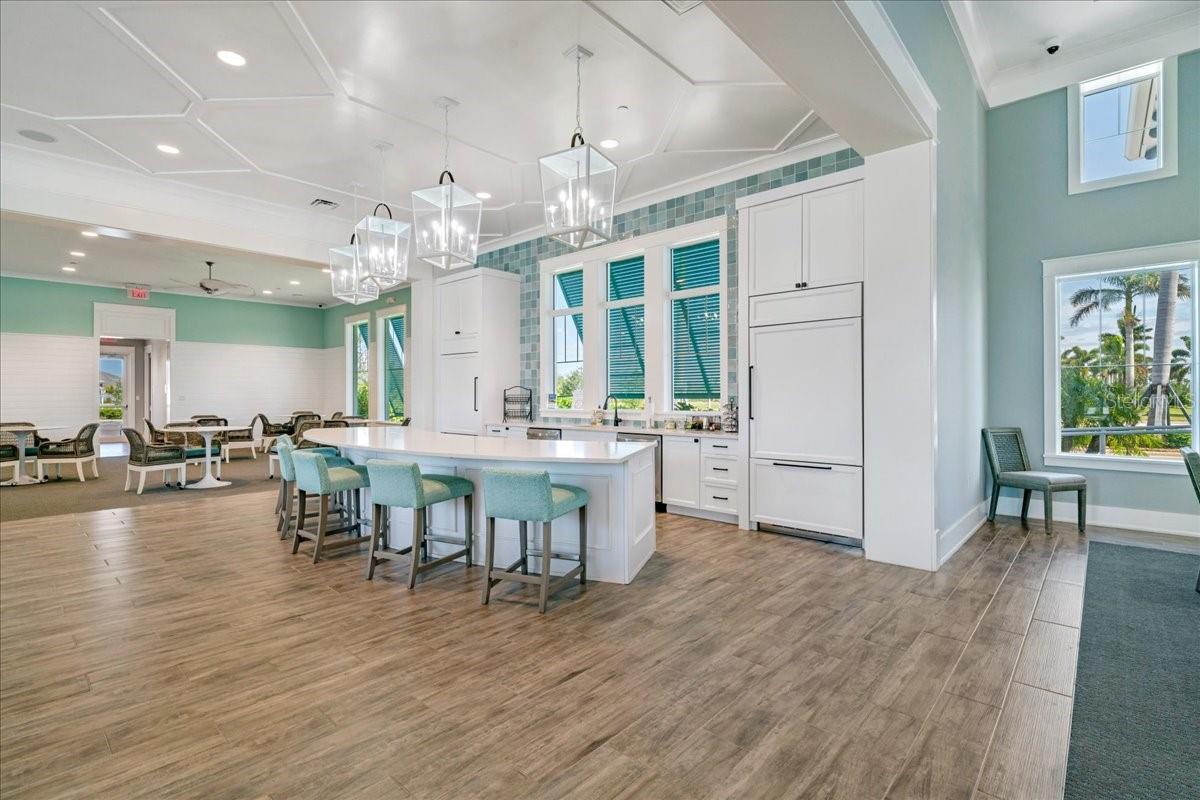 10165 CANAVERAL CIR, SARASOTA, FL, 34241