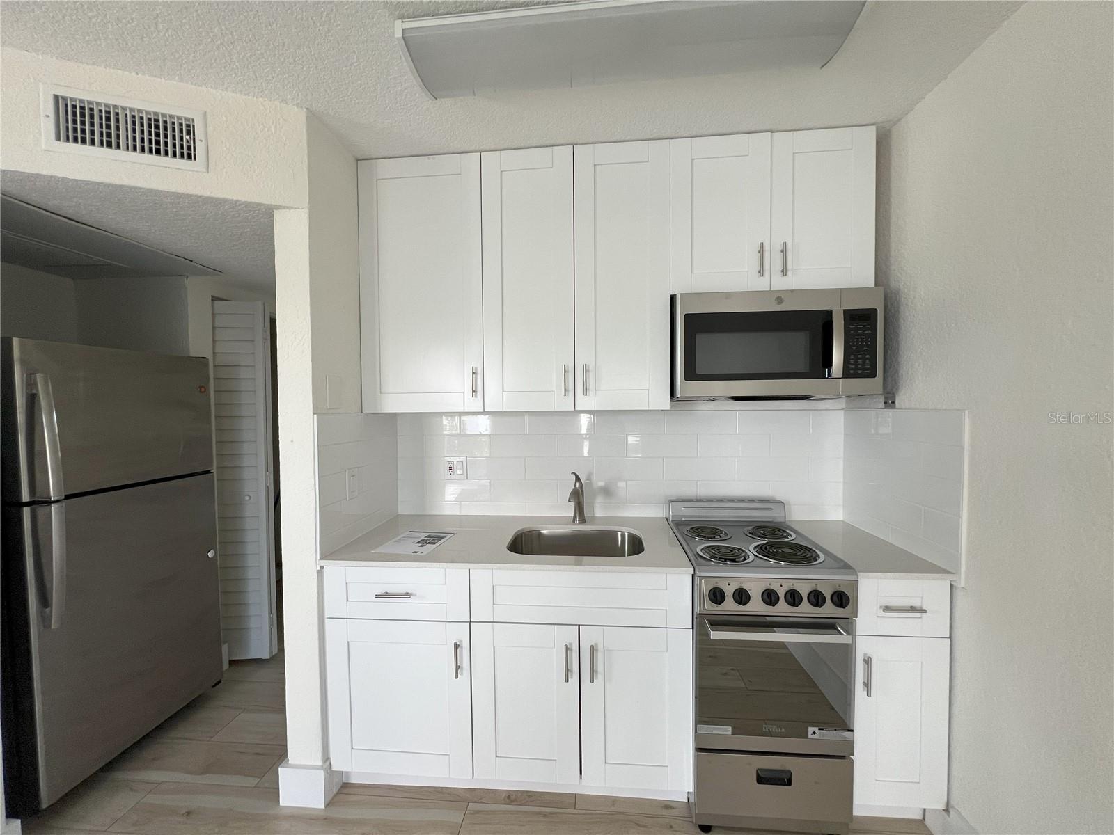 432 AUBURN DR #101, DAYTONA BEACH, FL, 32118