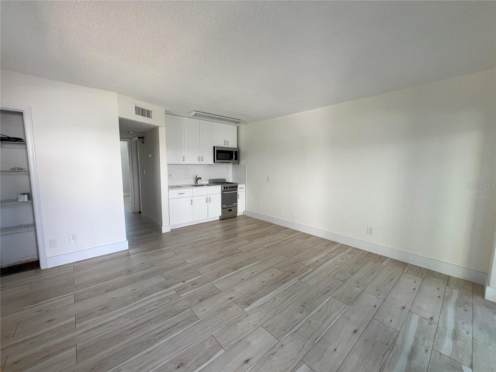 432 AUBURN DR #101, DAYTONA BEACH, FL, 32118