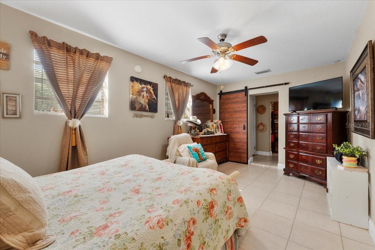 903 S LAKEVIEW AVE, BARTOW, FL, 33830