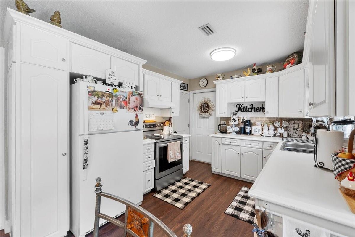 903 S LAKEVIEW AVE, BARTOW, FL, 33830