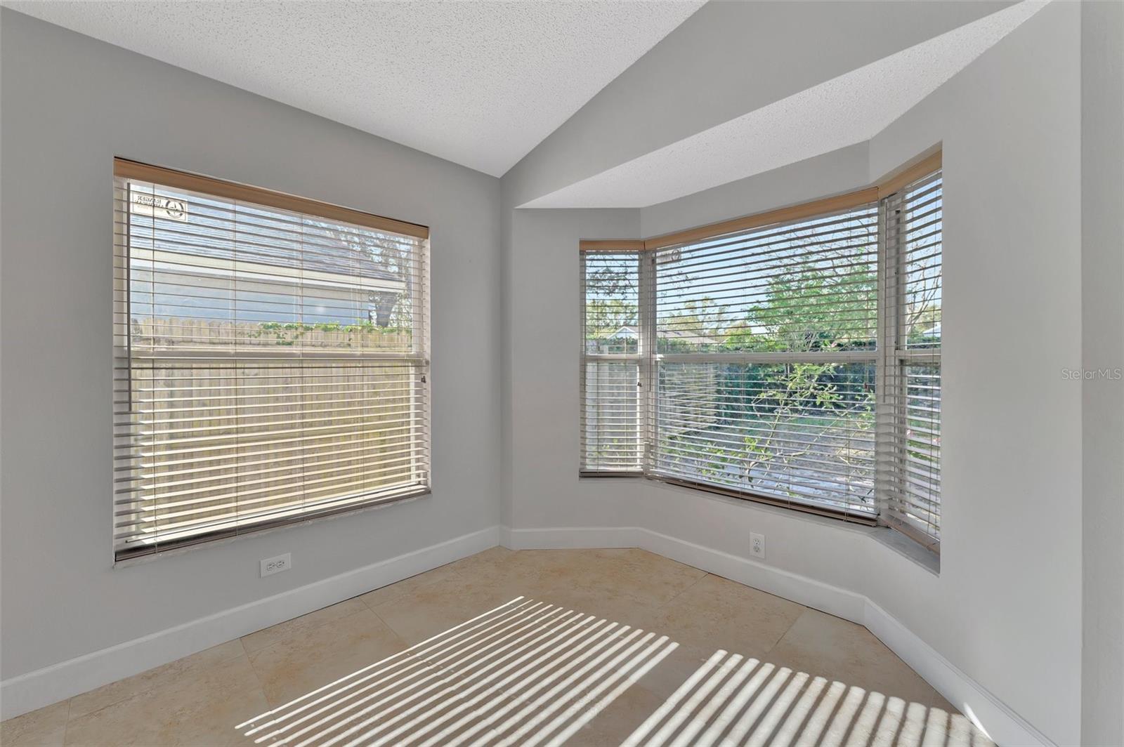 1664 PORTSMOUTH LAKE DR, BRANDON, FL, 33511