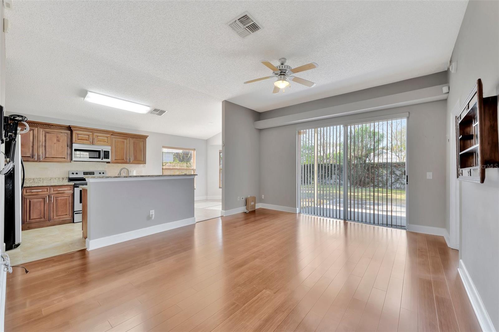 1664 PORTSMOUTH LAKE DR, BRANDON, FL, 33511