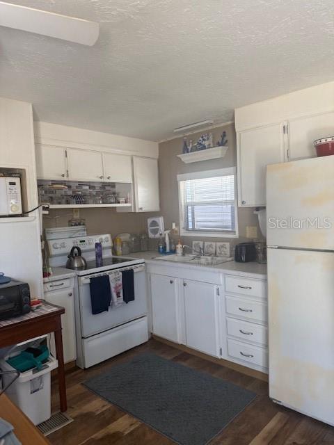 D6141489 Property Photo