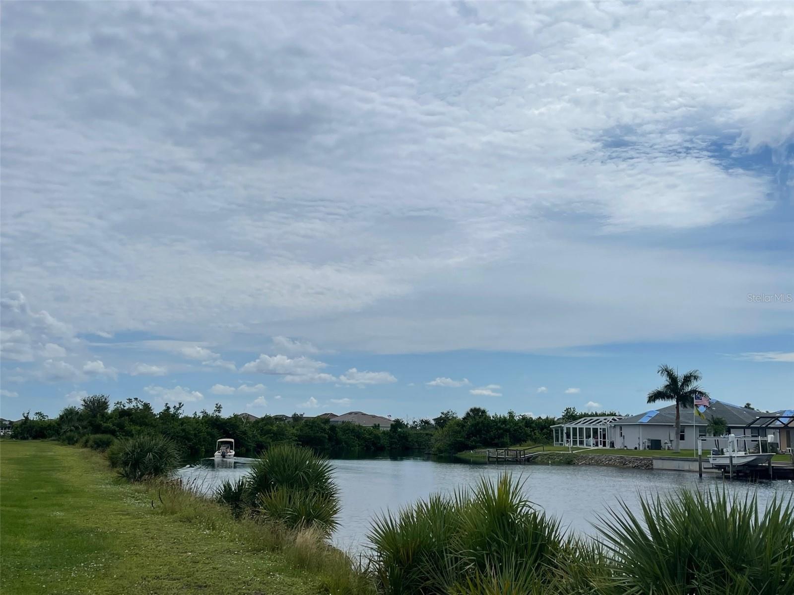 D6141489 Property Photo