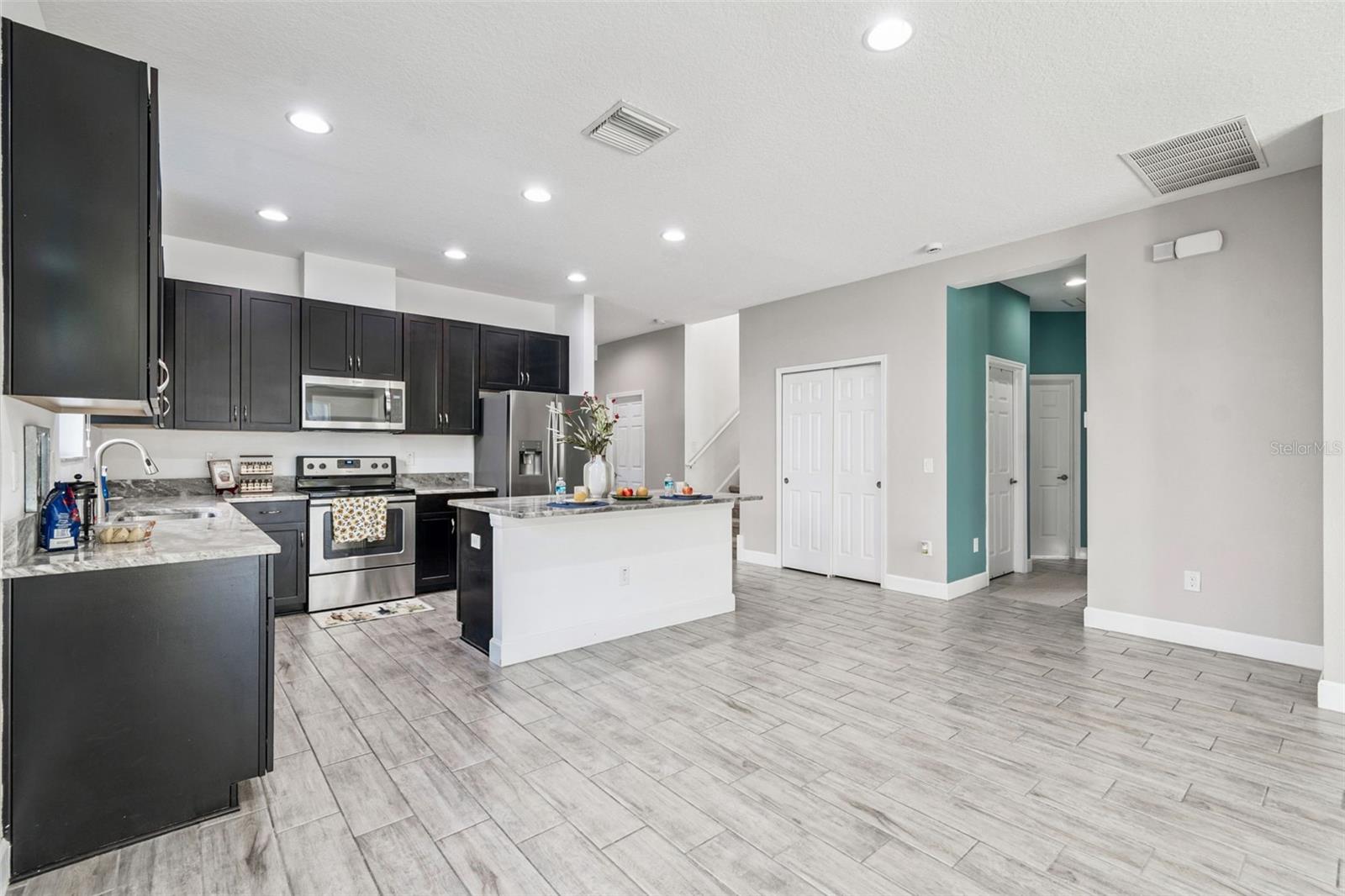 1571 MONTGOMERY BELL RD, WESLEY CHAPEL, FL, 33543