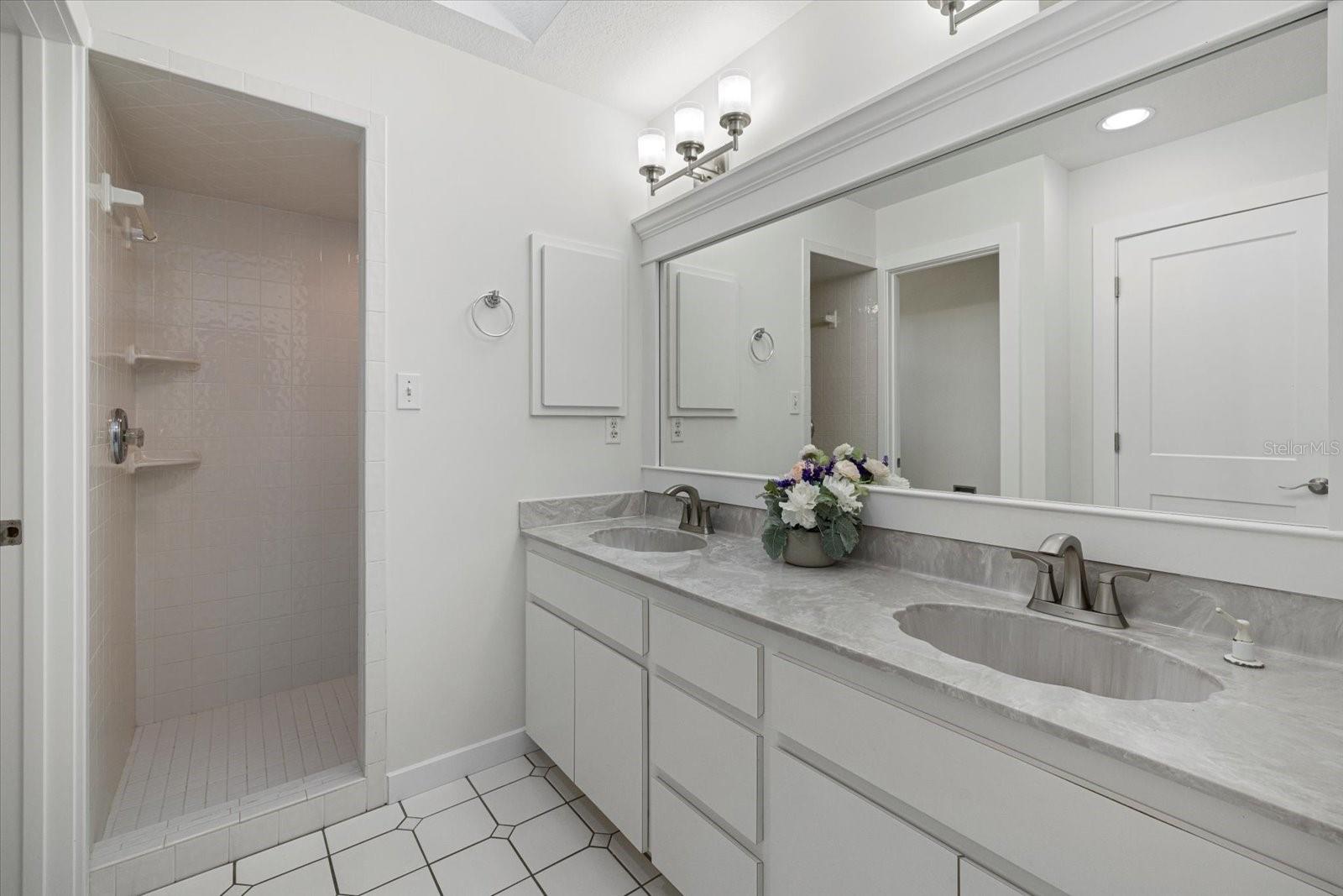 8225 MANASOTA KEY RD, ENGLEWOOD, FL, 34223