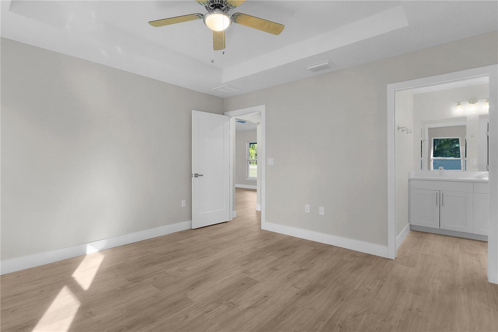 10 MALAUKA RUN CT, OCKLAWAHA, FL, 32179