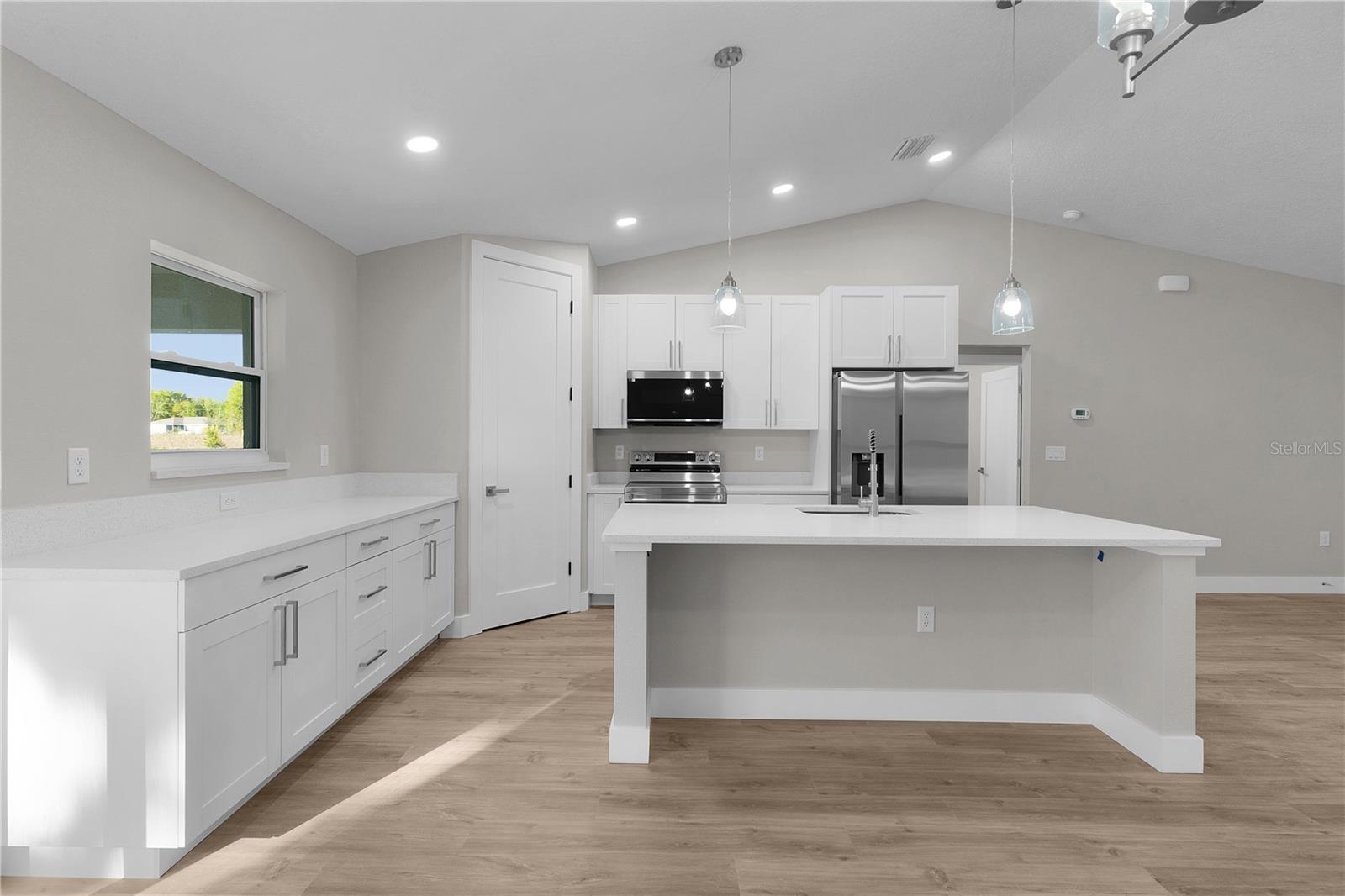 10 MALAUKA RUN CT, OCKLAWAHA, FL, 32179