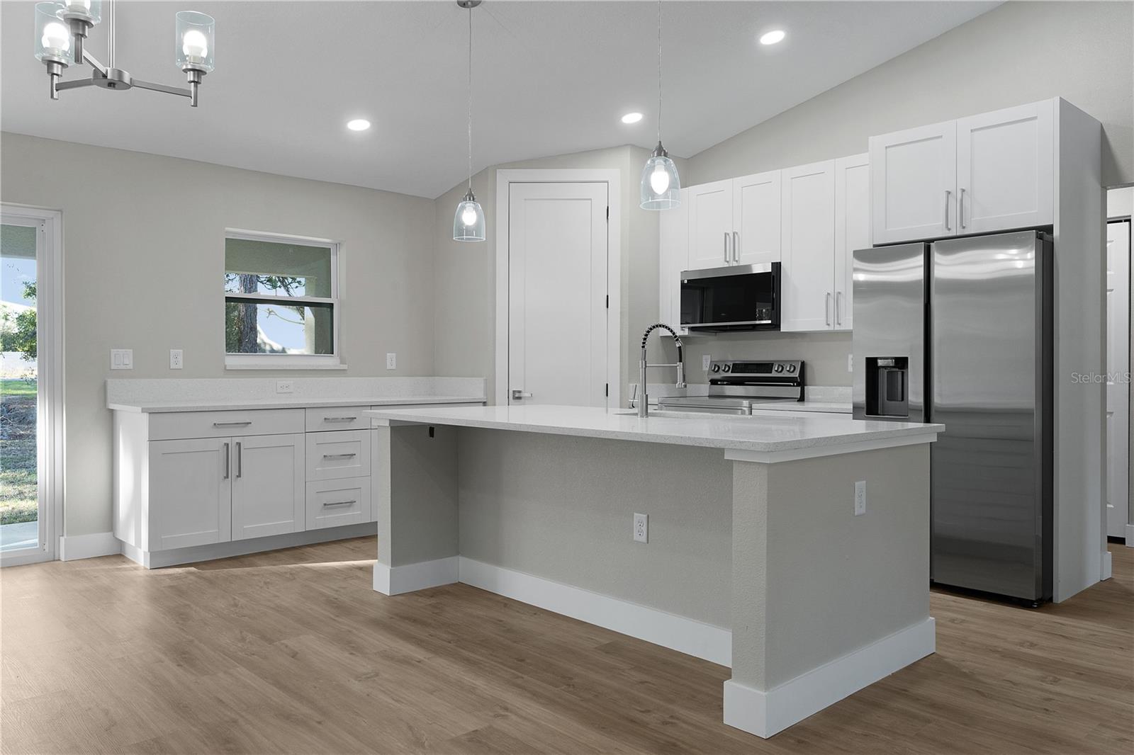 10 MALAUKA RUN CT, OCKLAWAHA, FL, 32179